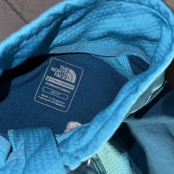 THE NORTH FACE WOMENS SWEATER - Picture 2 of 5